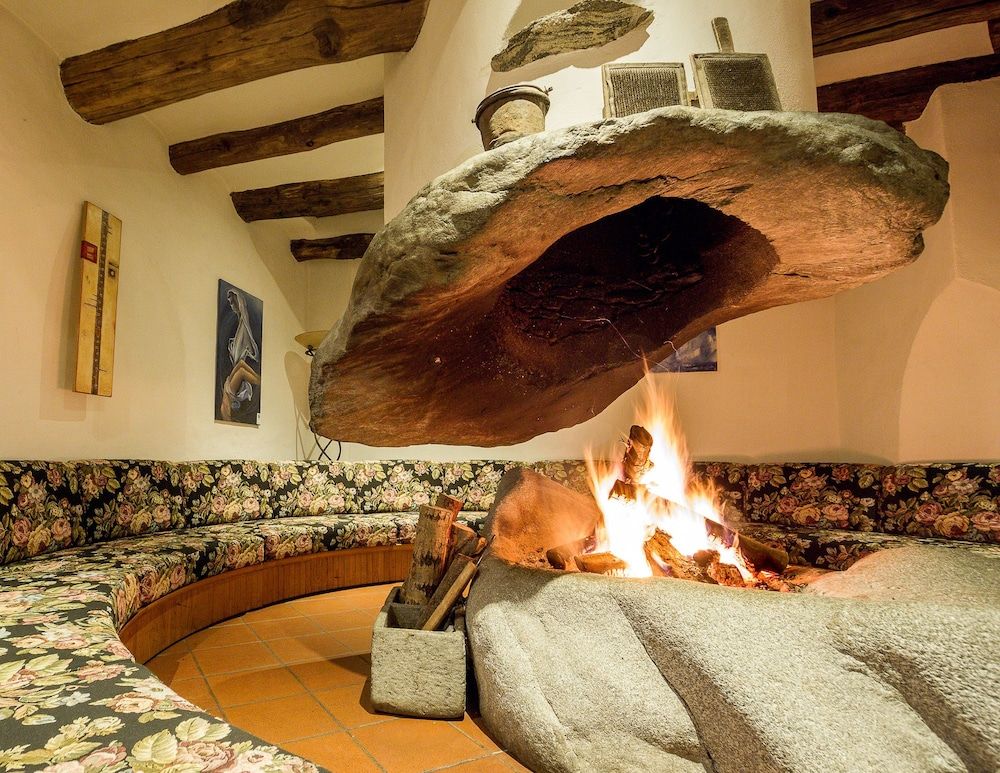 La Brace Hotel & Restaurant 1