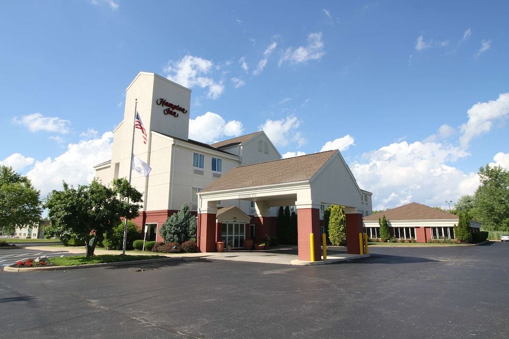 Hampton Inn Sandusky-Central 1