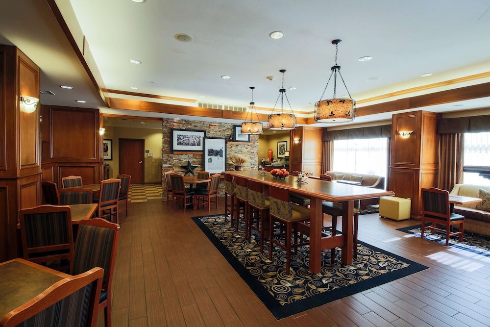 Hampton Inn Waterloo 1