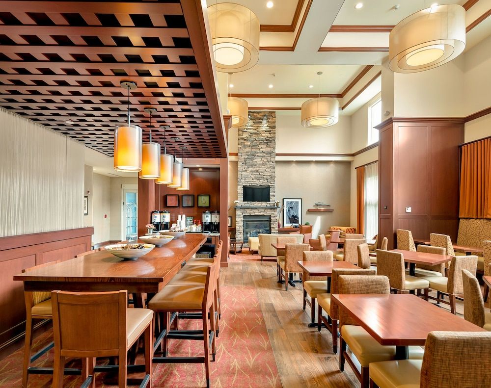 Hampton Inn & Suites Mystic 3