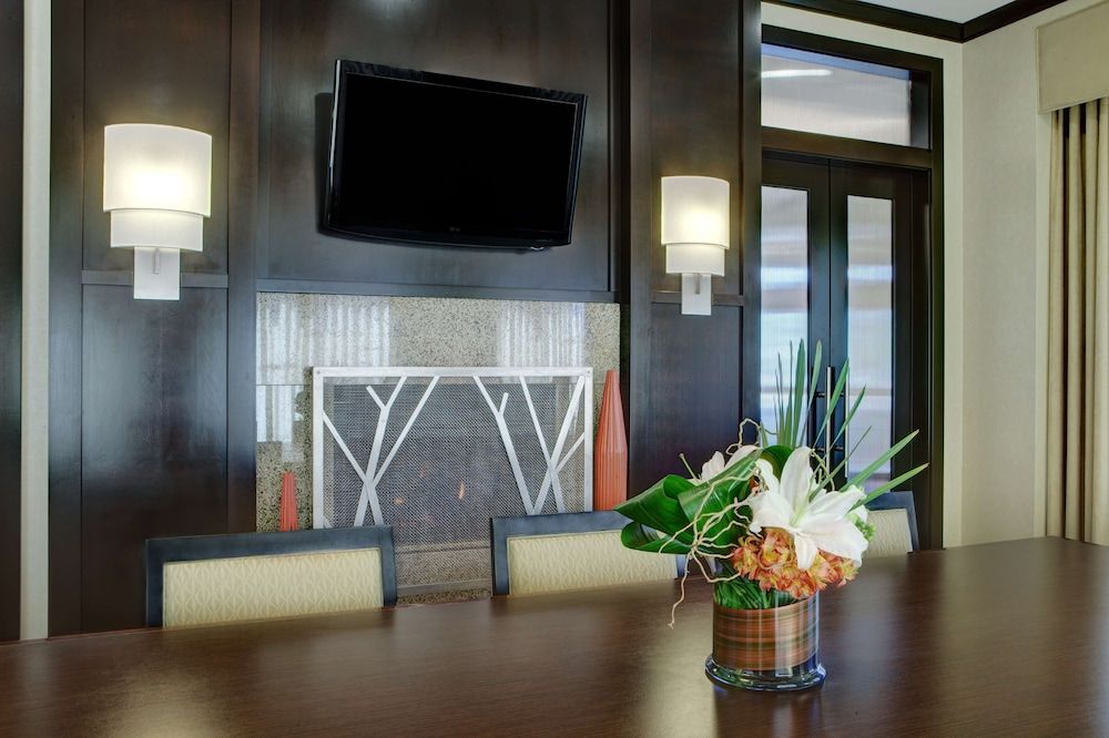 Hilton Garden Inn Seattle/Bothell 2