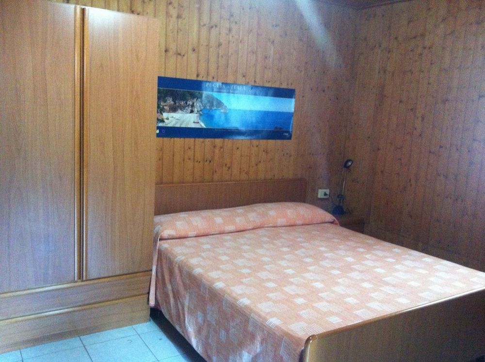 Viola Club Village 3