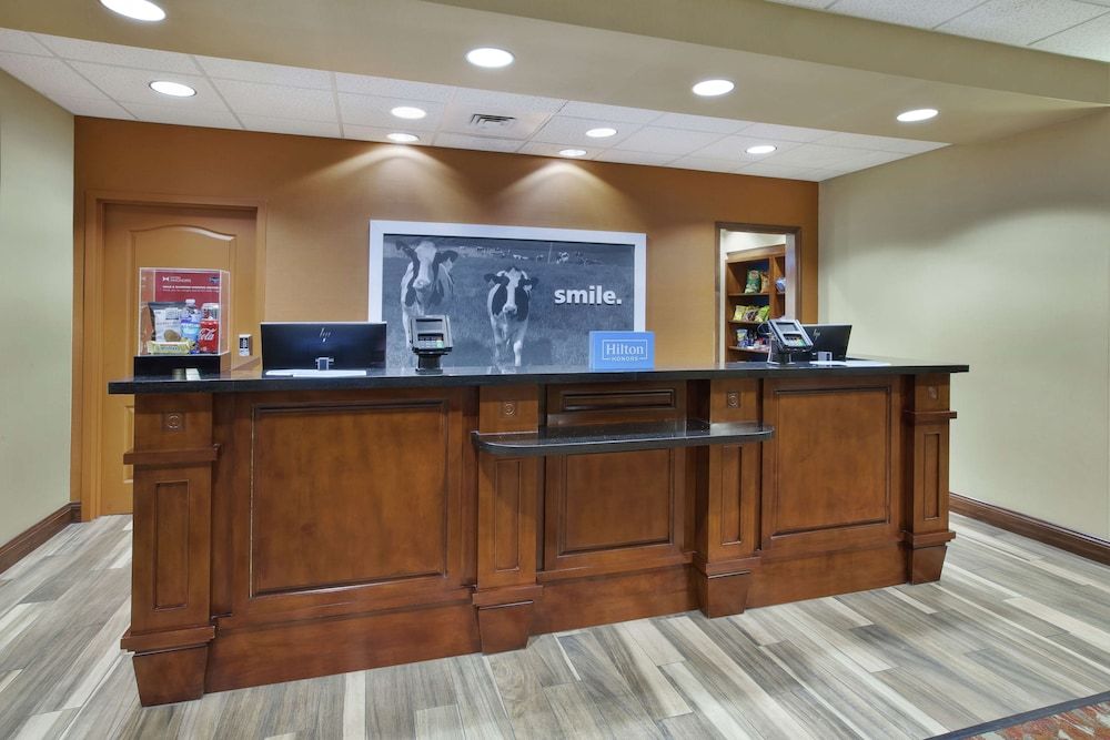 Hampton Inn & Suites Wichita Northeast 3