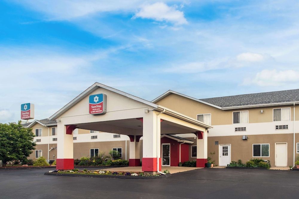 SureStay Plus Hotel by Best Western Bettendorf