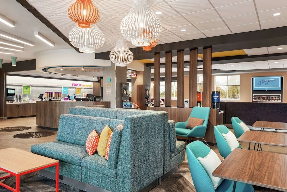 Tru By Hilton Milwaukee Brookfield 2