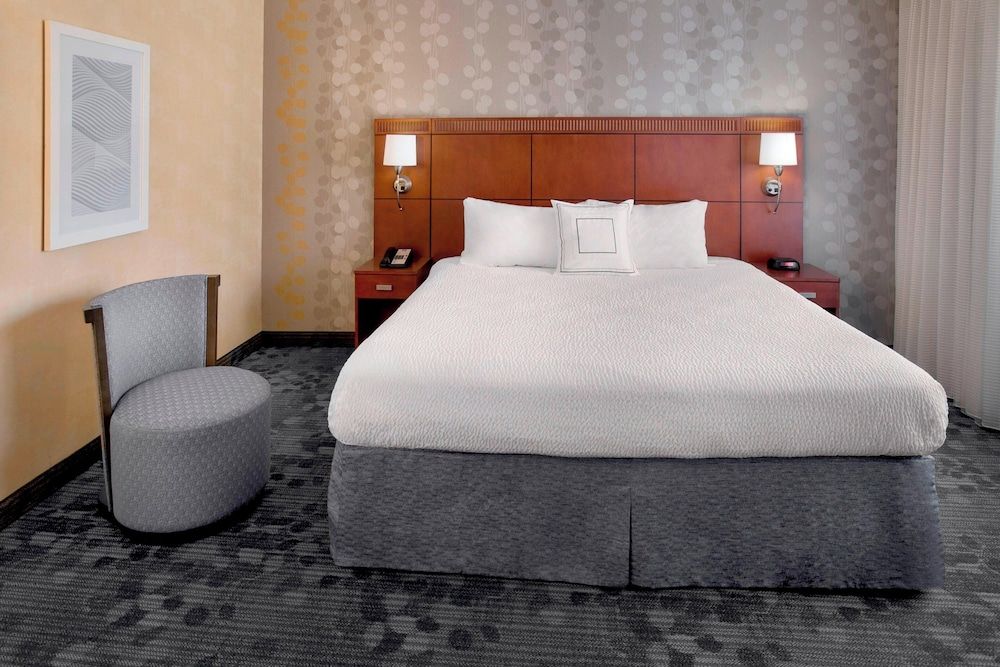 Courtyard By Marriott Hartford/Windsor Airport 3
