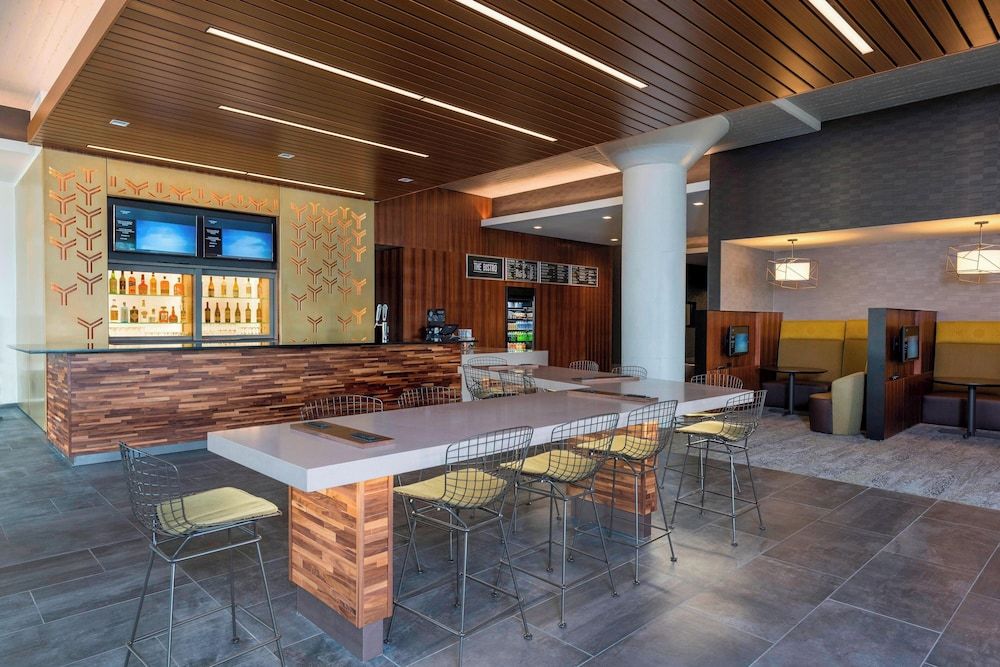 Courtyard by Marriott Waterloo Cedar Falls 1