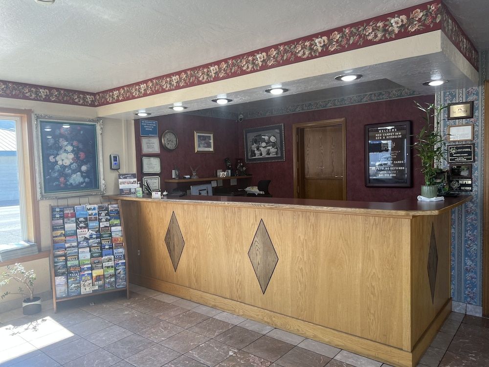 Red Carpet Inn Medford 2