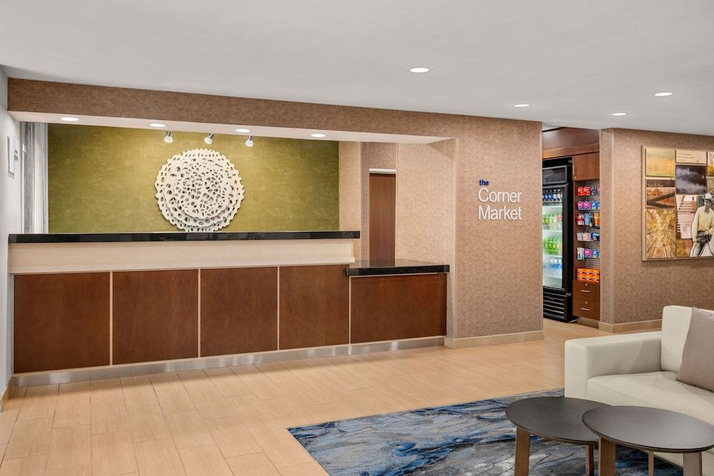 Fairfield Inn & Suites by Marriott Chicago Naperville/Aurora 2