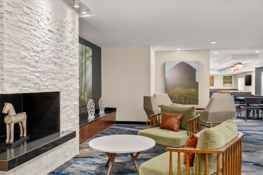 Fairfield Inn & Suites by Marriott Chicago Naperville/Aurora 3