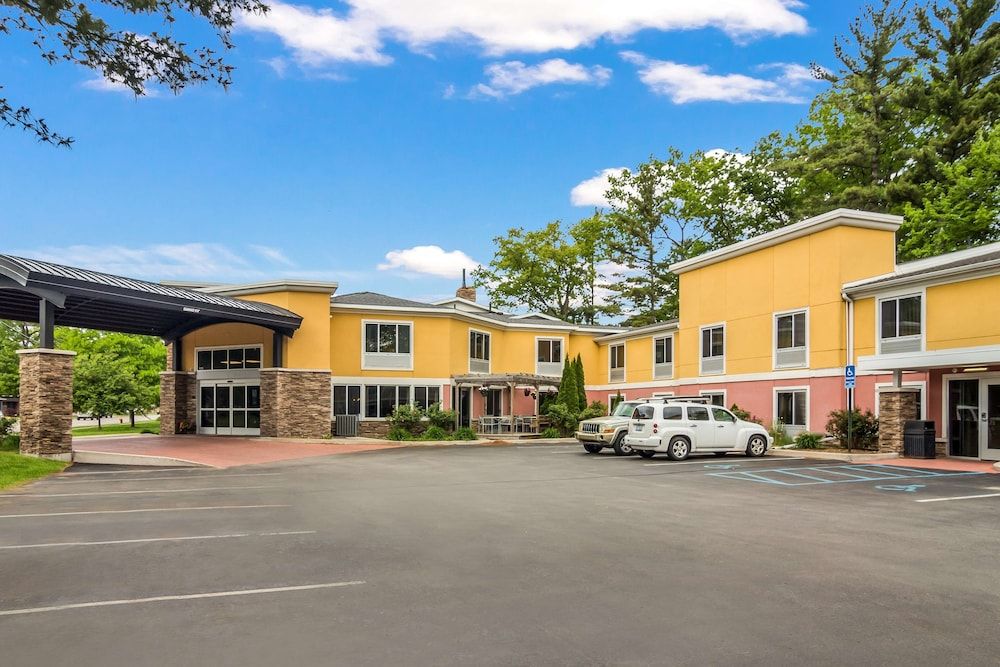 Best Western Plus Traverse City 1