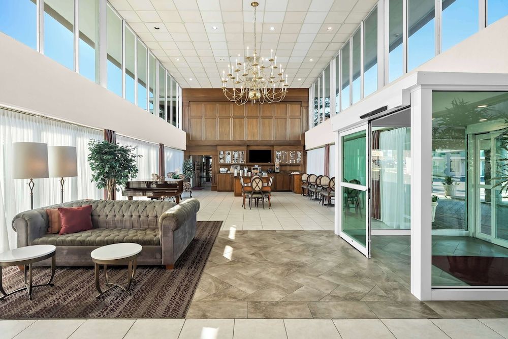 SureStay Plus Hotel by Best Western Brandywine Valley 2