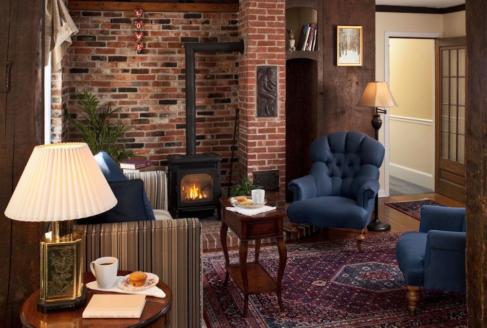 1802 House Bed and Breakfast 2