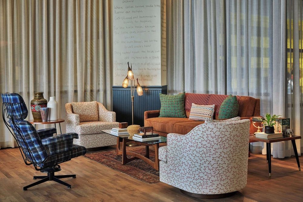 Graduate by Hilton Iowa City 3