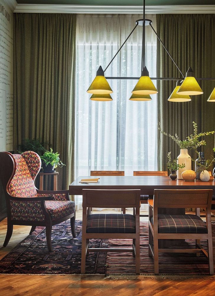 Graduate by Hilton Iowa City 2