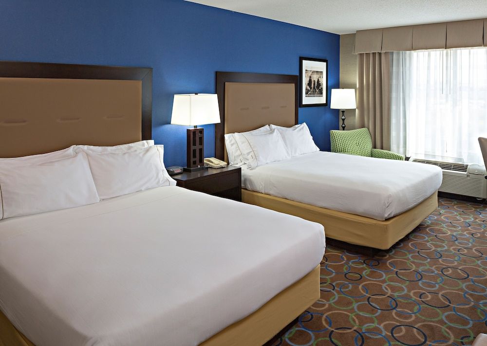 Holiday Inn Express Hotel & Suites Manchester Airport by IHG 2