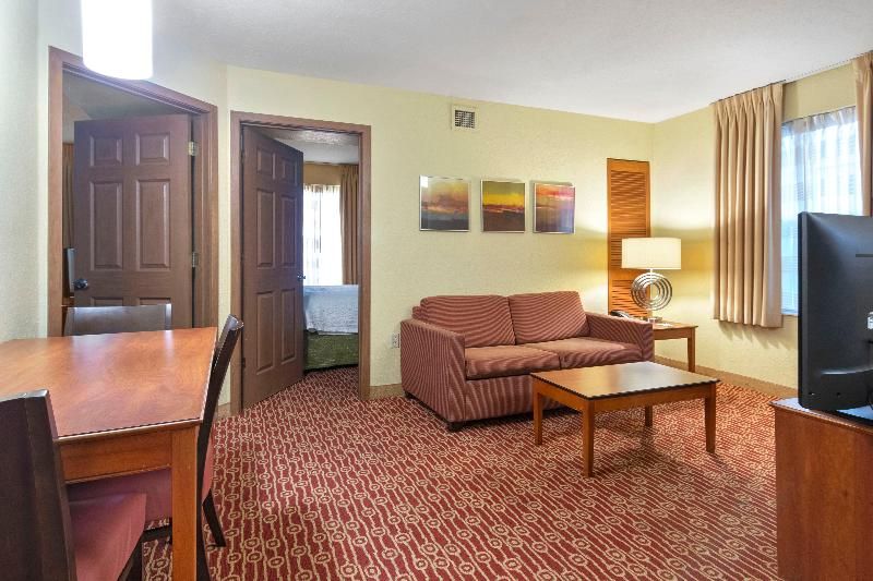 Candlewood Suites Boston North Shore - Danvers 3