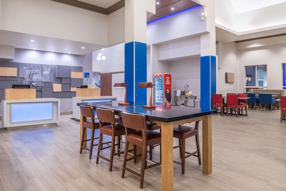 Holiday Inn Express Mystic by IHG 2