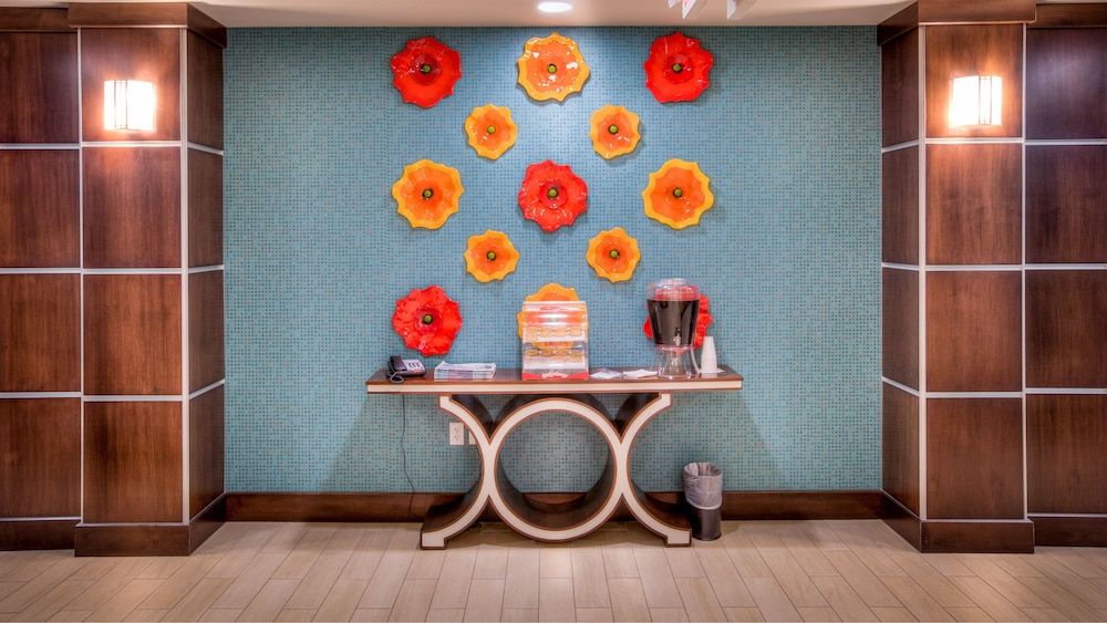 Holiday Inn Express Wichita South by IHG 3