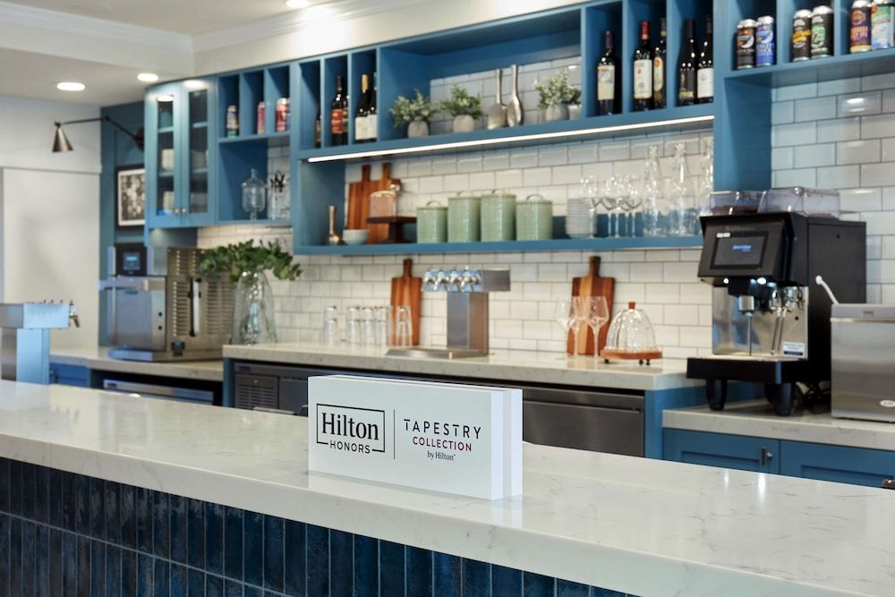 The Lodge at Healdsburg, Tapestry Collection by Hilton 3