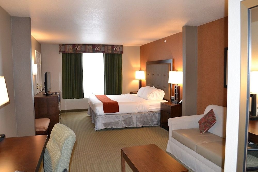Holiday Inn Express Hotel & Suites Bozeman West by IHG 2