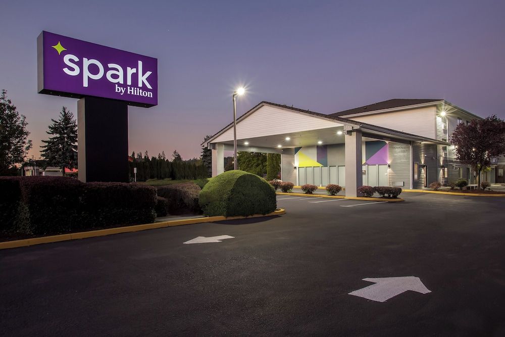 Spark by Hilton - Kent, Seattle 3 estrellas en Kent