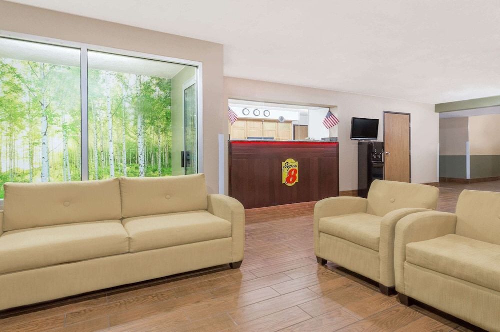 Super 8 by Wyndham Cedar City 2