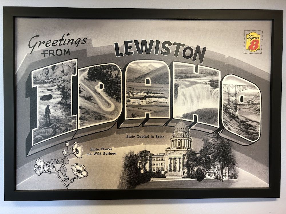 Super 8 by Wyndham Lewiston 3