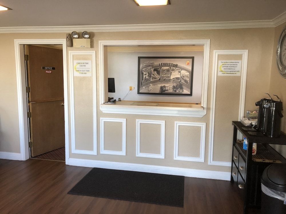 Super 8 by Wyndham Lewiston 2