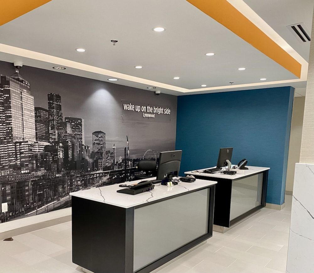 La Quinta Inn by Wyndham Lynnwood 3