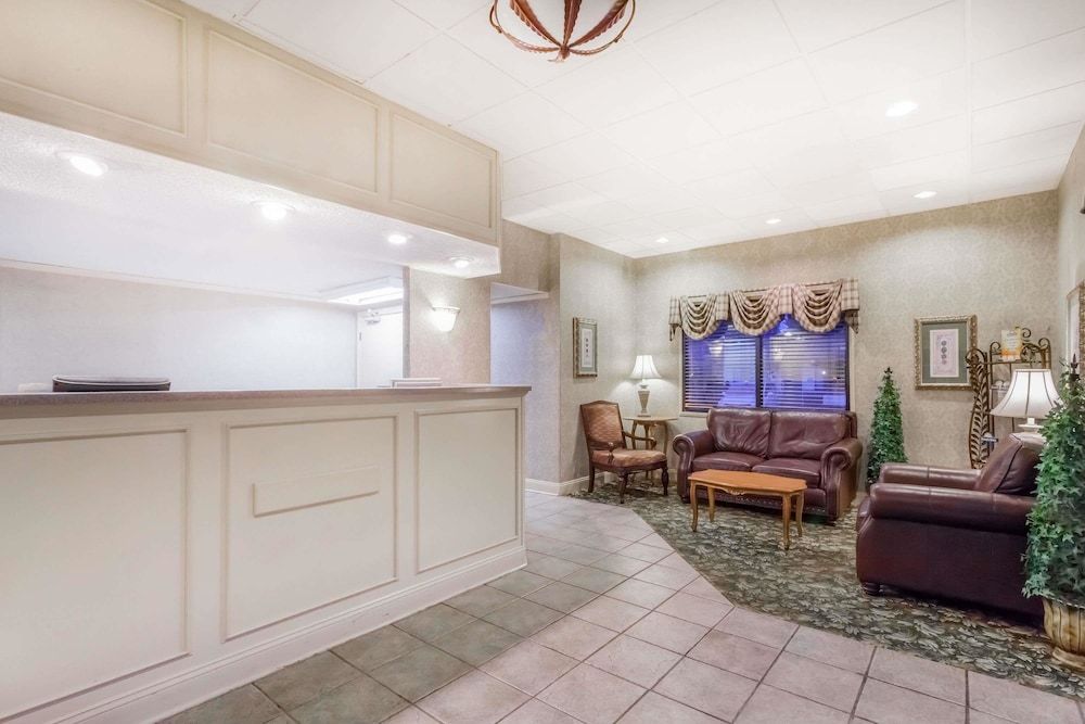 Days Inn by Wyndham Dover Downtown 3