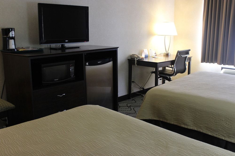 Days Inn by Wyndham Grand Forks Columbia Mall 3