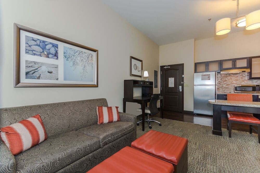 Staybridge Suites Grand Forks by IHG 3