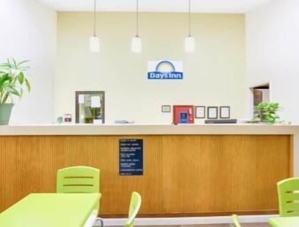 Days Inn by Wyndham Athens 2