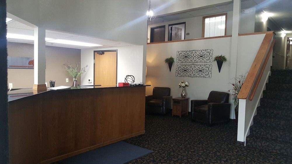 Super 8 by Wyndham Lincoln North 2