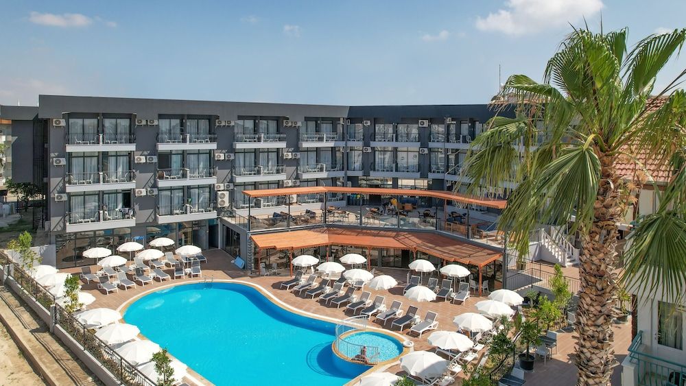 Clover Magic Park Side Otel -1 estrellas en Manavgat