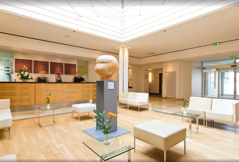 Hotel Kaiserin Augusta 3