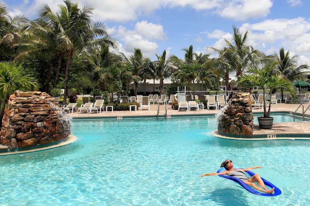 GreenLinks Golf Villas at Lely Resort 3 estrellas en Naples