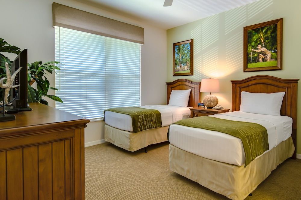 GreenLinks Golf Villas at Lely Resort 3