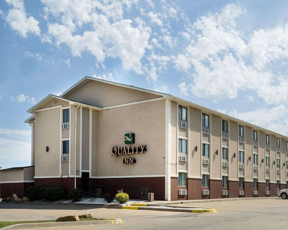 Quality Inn I-70 at Wanamaker 2 estrelas em Topeka