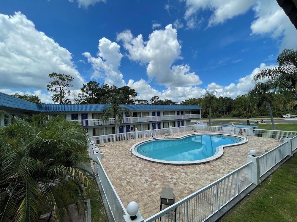 Motel 6 Daytona Beach, FL - Speedway 2 estrelas em Daytona Beach Shores