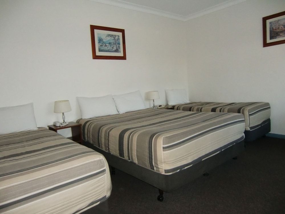 Castle Motel Bairnsdale 3