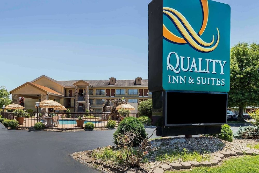 Quality Inn & Suites Sevierville - Pigeon Forge 2 estrelas em Sevierville