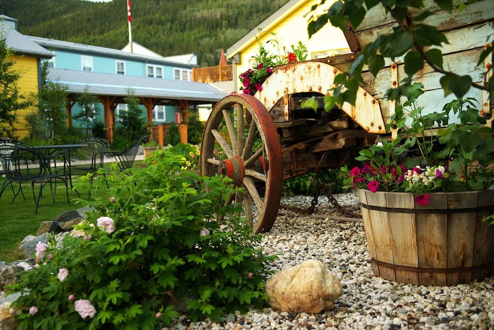 Holland America Dawson City Inn