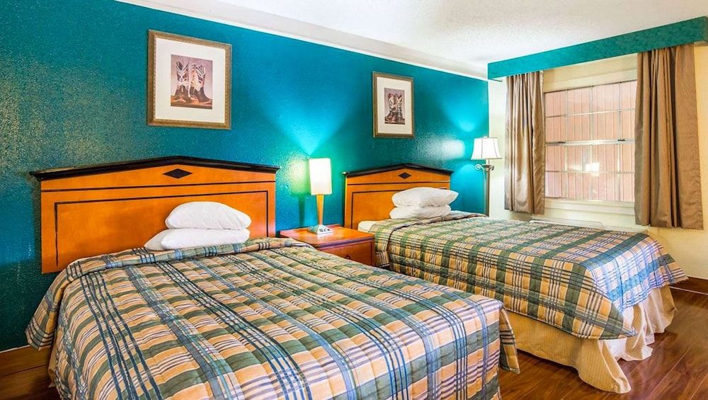 Magnuson Hotel Little Rock South 3