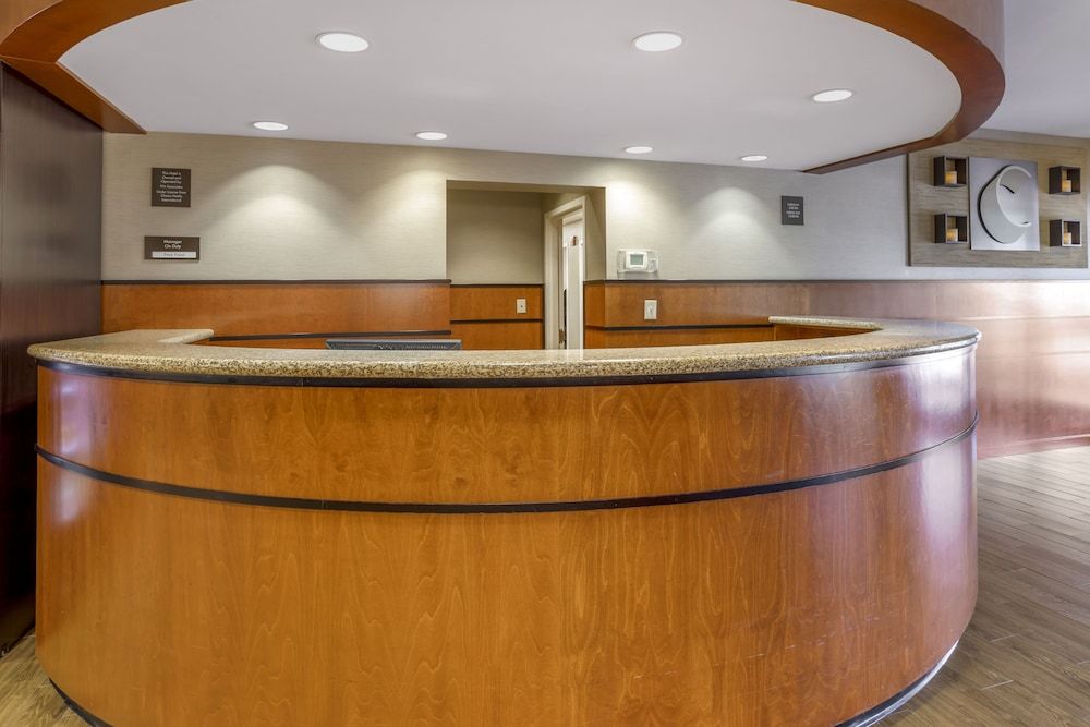 Comfort Suites North 2