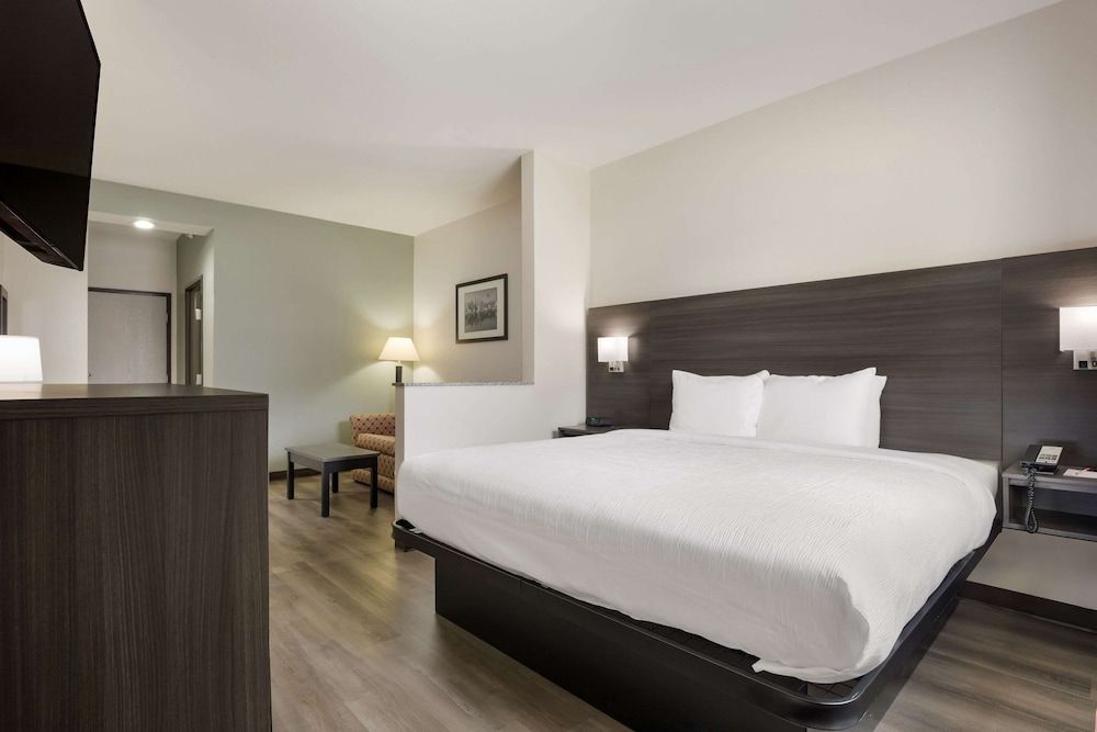 Quality Suites I-44 3 étoiles à Tulsa