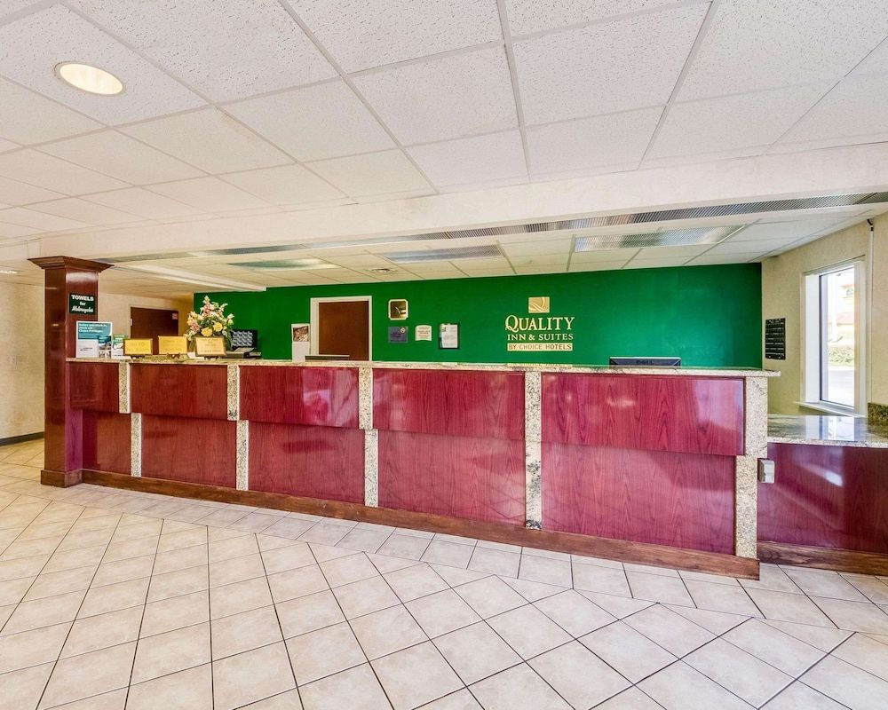 Quality Inn & Suites 3