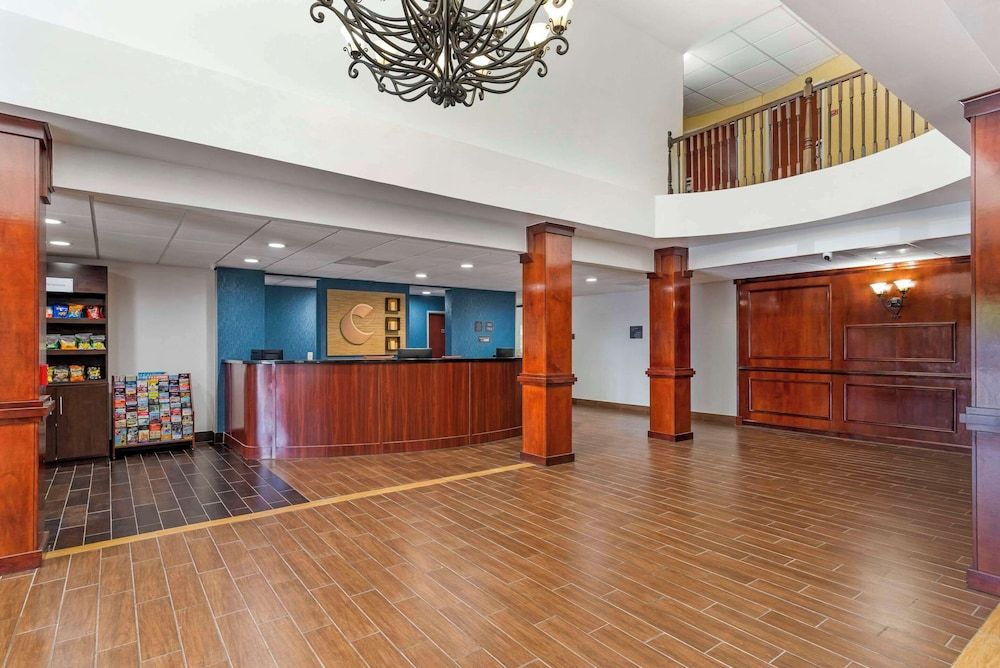 Comfort Suites Atlanta Airport 3