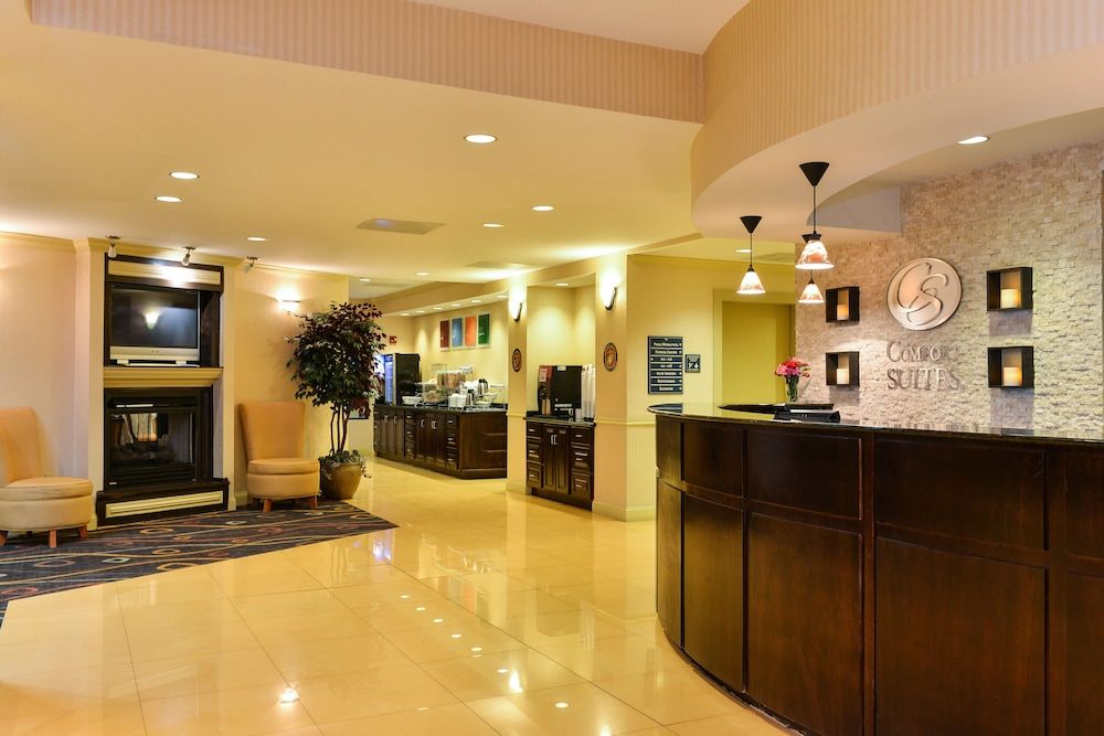 Comfort Suites near MCAS Beaufort 3